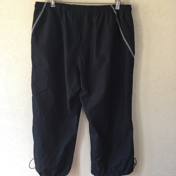12/14  ATHLETIC WORKS  2 ZIP POCKET DRAWSTRING WAIST & LEG - Picture 2 of 11